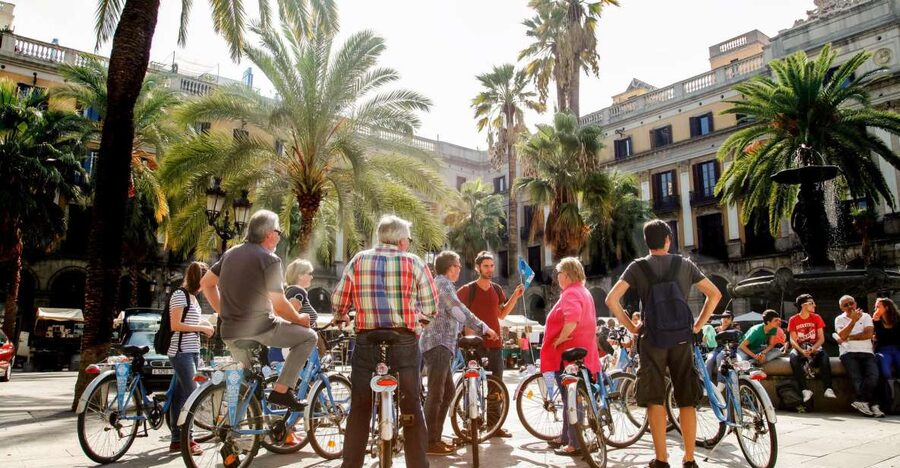 Barcelona Historical 3-Hour Bike Tour - Why a bike is the best shortcut through Barcelona