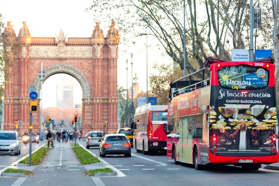 Barcelona: Hop-On Hop-Off Bus and Moco Museum Ticket - My Stop-by-Stop Planning Tips (So You Don’t Waste Hop-Off Time)