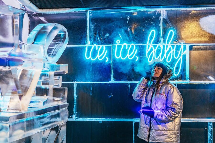 Barcelona: Icebar experience, located at the beach !! - Is the ice bar big or small?