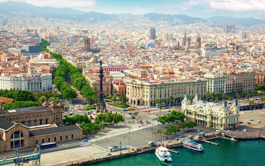 Barcelona in a Day Full-Day Sightseeing Private Tour - Key moments that make this tour click
