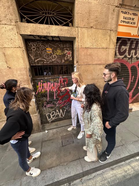 Barcelona: Insider Street Art Tour with Private Studio Visit - Barcelona street art, explained like you are in the know