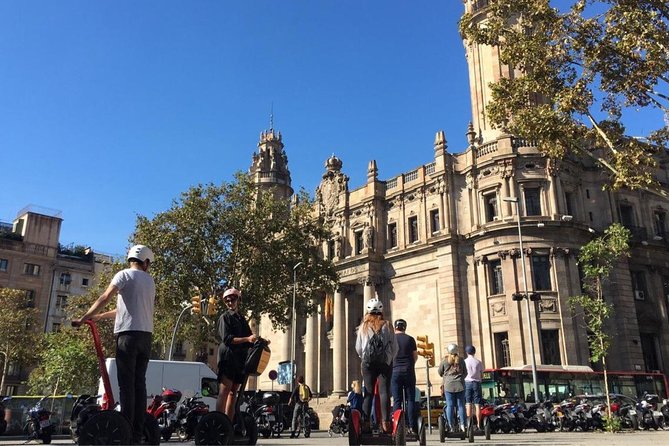 Barcelona Intro Segway Tour - The guides: where this tour really wins