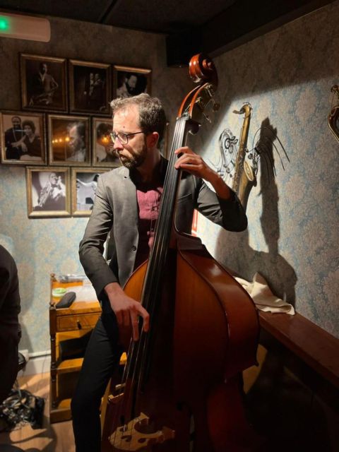 Barcelona: Jam Session - Jazz, Cocktails and Tapas - A Cozy Room for Real Listening (Not Just Background Noise)