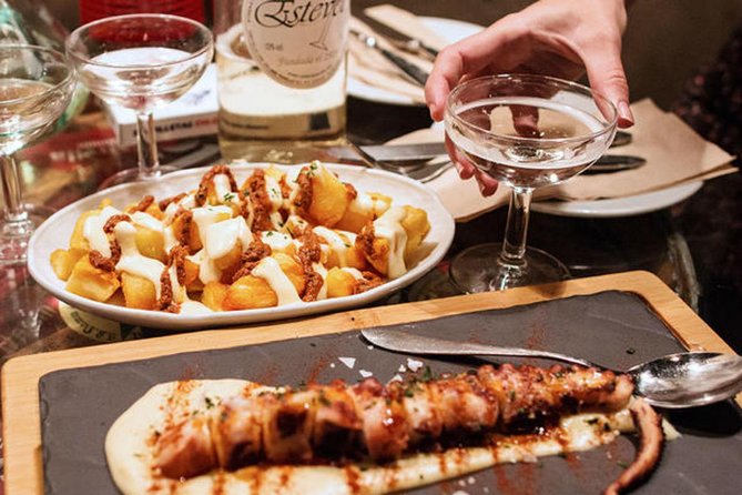 Barcelona: La Boqueria Food, Wine & History Walking Tour - El Born: stories in the maze, with food breaks that make it work