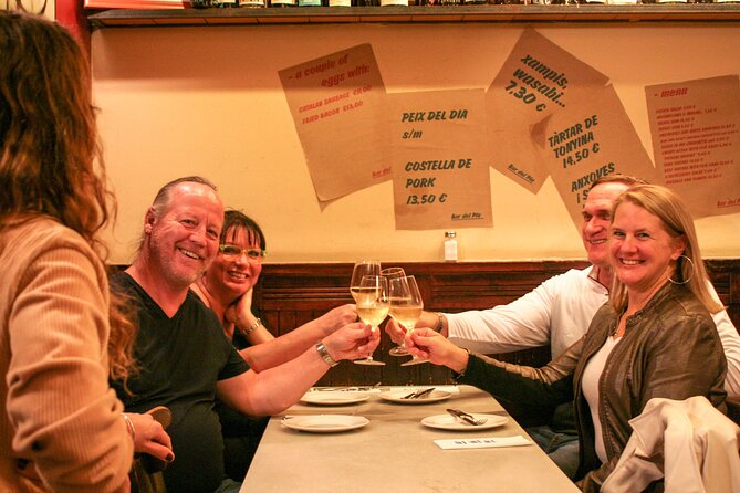 Barcelona: La Boqueria Food, Wine & History Walking Tour - What the small group really changes