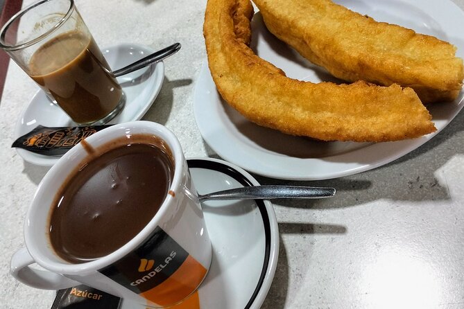Barcelona La Boqueria & Sant Antoni Private Food Experience - Sant Antoni lunch inside the neighborhood market