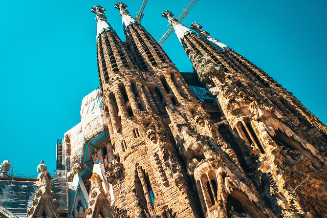 Barcelona La Sagrada Familia Guided Tour with Tickets - What you actually do during the guided visit