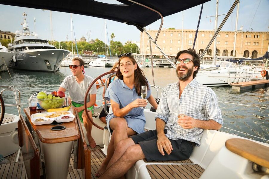 Barcelona: Light Brunch Sailing Experience with Drinks - From Port Olimpic to Open Water: What the Start Feels Like