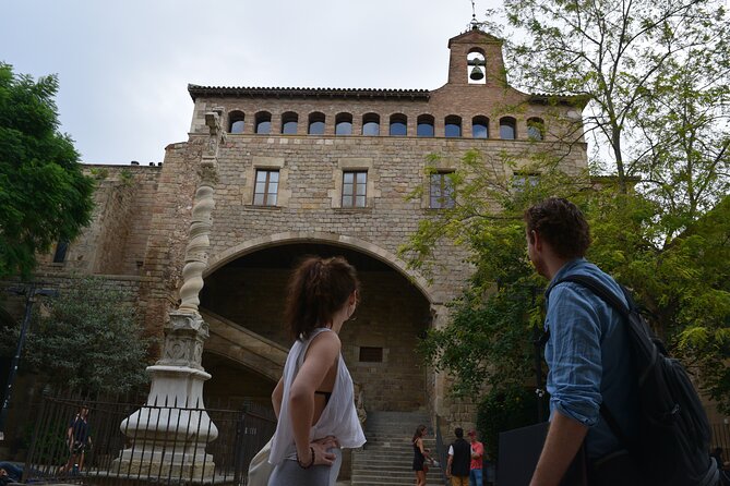 Barcelona Literary Tour - Beyond Orwell and Hemingway - Stop 3: El Raval, writers in motion and a neighborhood that keeps changing
