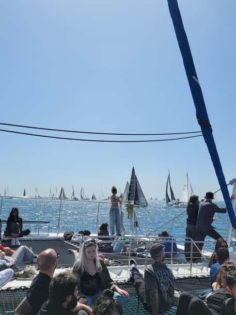 Barcelona: Luxury Catamaran Sunset Cruise - The sunset itself: how to get the best views in the last 15 minutes