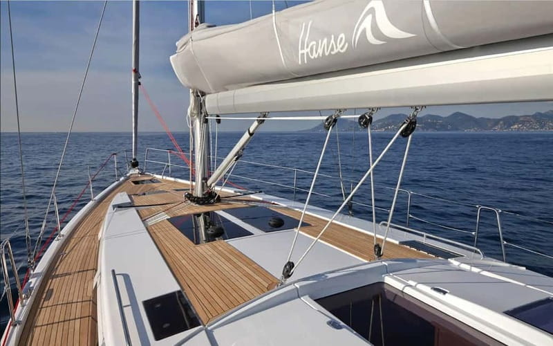 Barcelona: Luxury Sailing Experience from Port Olimpic - Value check: is $58 worth it for what you get?