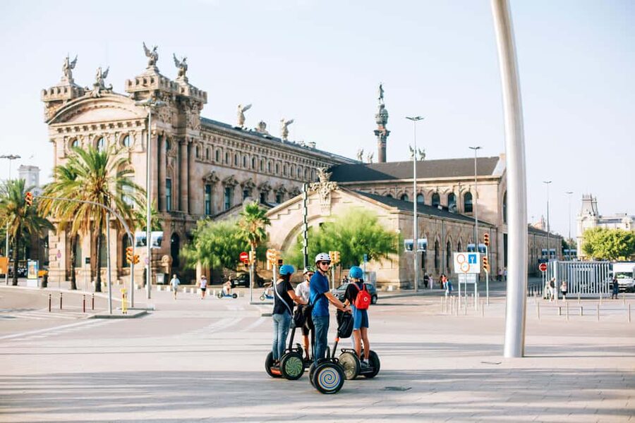 Barcelona: Montjuïc Guided Segway Tour - Stopping at the pool, parabola reflector, and the sardana monument