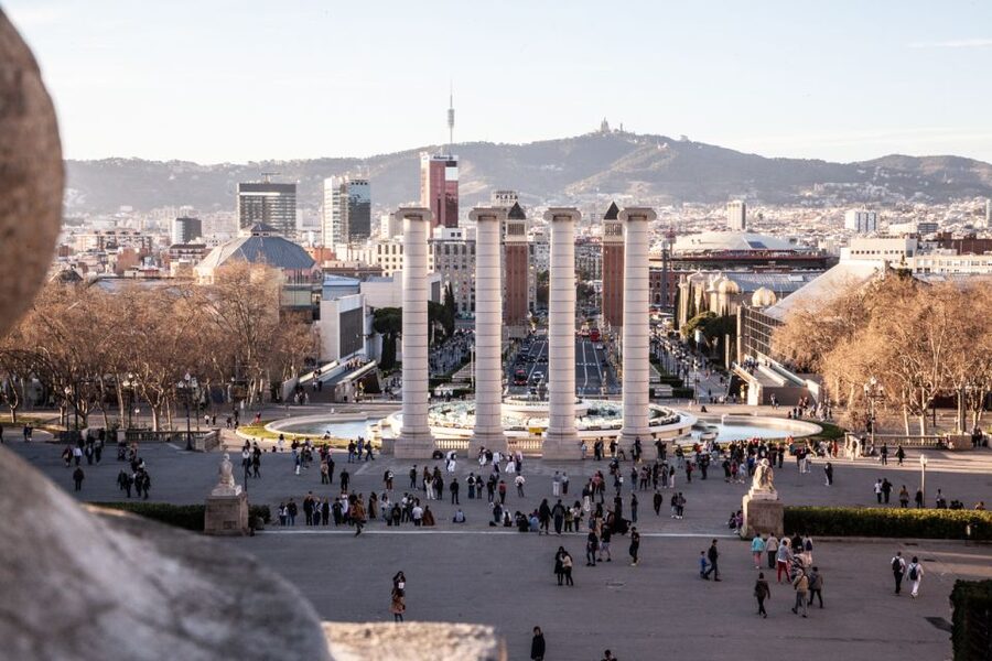 Barcelona: Montjuïc Walking Tour With Optional Flamenco Show - Montjuïc Castle to Magic Fountain, a Route Built for Views