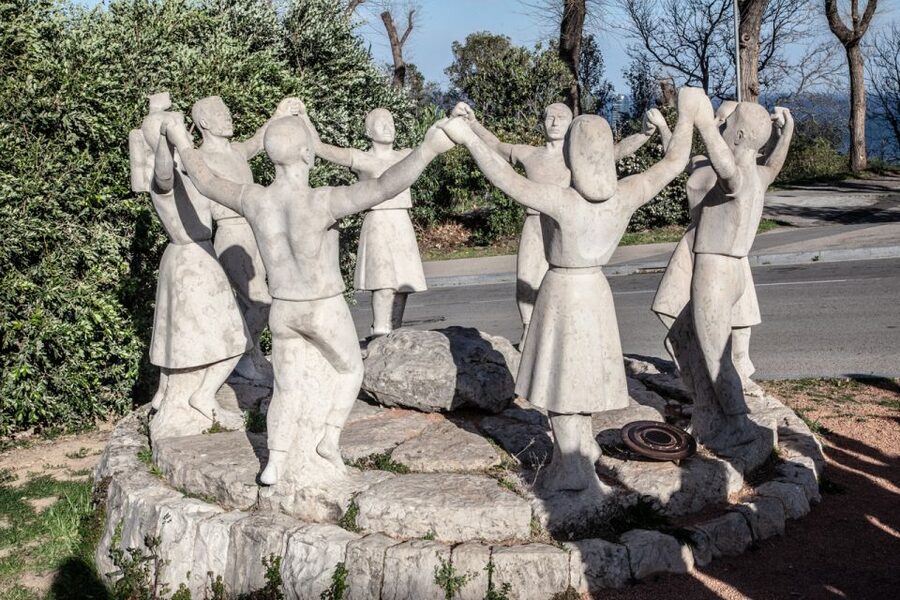 Barcelona: Montjuïc Walking Tour With Optional Flamenco Show - Carmen Amaya Monument, Laribal’s Gardens Myths, and the Greek Theater