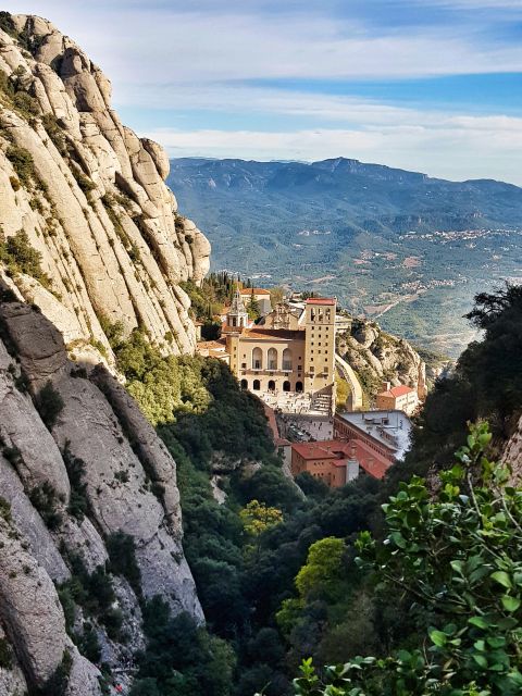 Barcelona: Montserrat Private Tour for Families and Friends - Door-to-Door Logistics from Barcelona
