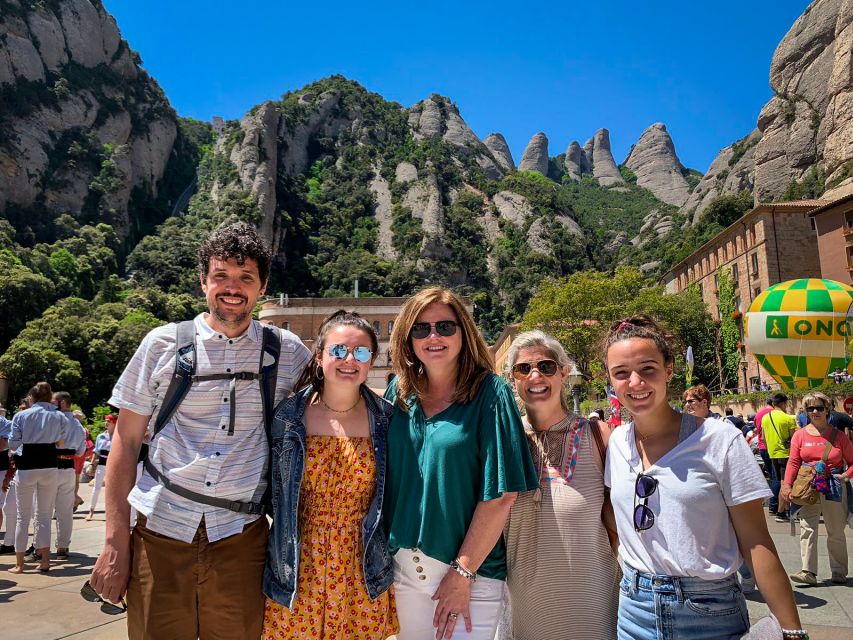 Barcelona: Montserrat Private Trip with Monastery Ticket - Santa Maria Square and the farmers market cheese break