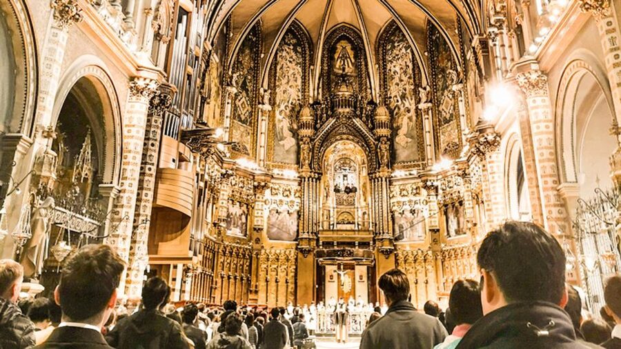 Barcelona: Montserrat Private Trip with Monastery Ticket - Entering the Basilica and seeing La Moreneta, the Black Madonna