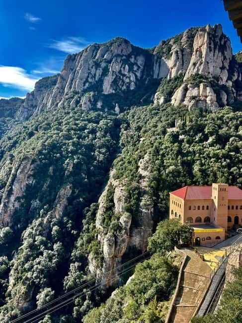 Barcelona: Montserrat Tour, Transfers & Basilica Entry - Entering the Basilica With No Extra Step, Plus the Timing Reality