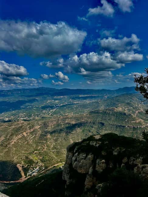 Barcelona: Montserrat Tour, Transfers & Basilica Entry - Throne Room and Choir Tickets: What’s Included vs What Costs Extra