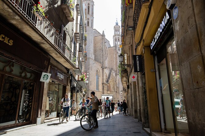 Barcelona Off The Beaten Track 4h Bike Tour - Stop-by-stop ride: beaches, Poblenou, and the classic sights