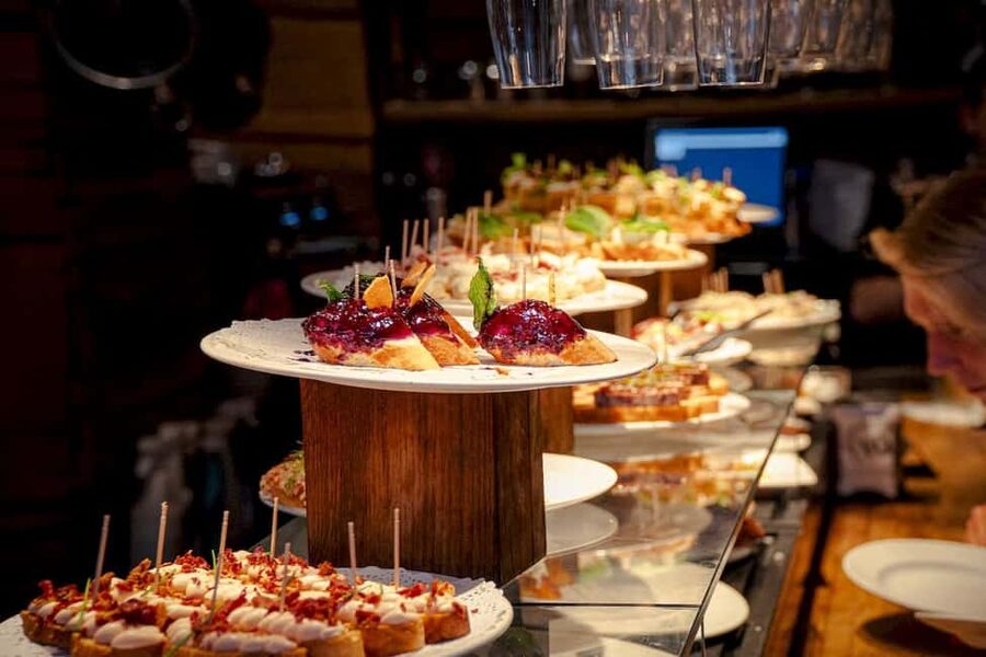 Barcelona: Old City Hidden Gems, Tapas, & Drinks Guided Tour - Croquetas, Patatas Bravas, and Pintxos, the Way You Want to Taste Them