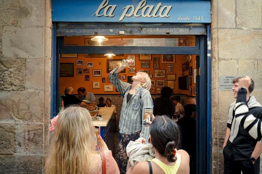 Barcelona: Old City Hidden Gems, Tapas, & Drinks Guided Tour - Vermut, Catalan Wine, and Sangria, Drink Pairing Without Guesswork