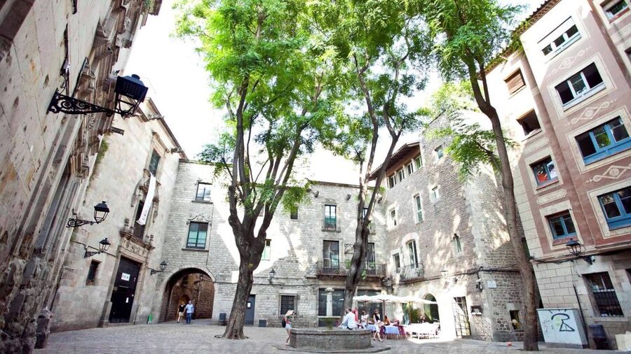 Barcelona: Old Town and Gothic Quarter Walking Tour - Ending at Passeig del Born: your route closes in a useful spot