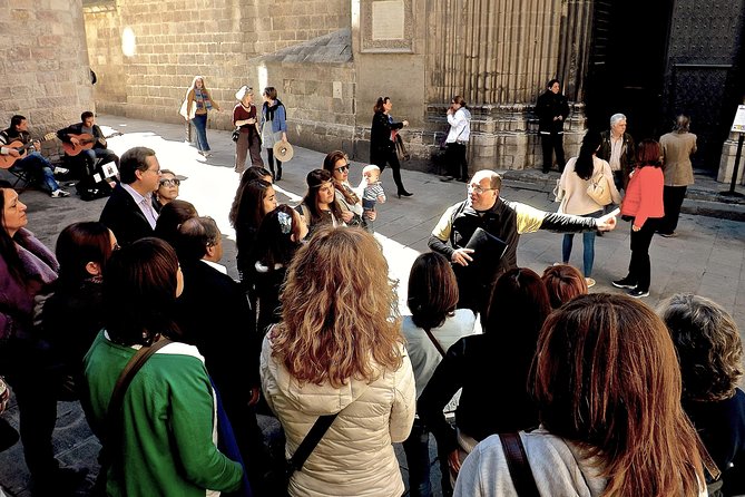 Barcelona Old Town & Gothic Quarter Small Group Tour - Barcelona Cathedral Pass-By: Gargoyles, Eulalia, and Ticket Reality