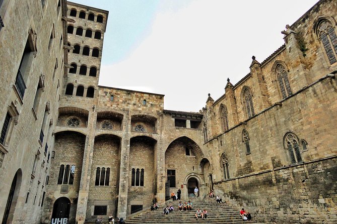 Barcelona Old Town & Gothic Quarter Small Group Tour - Ending at UNESCO Palau de la Música Catalana: The Final Architectural Payoff