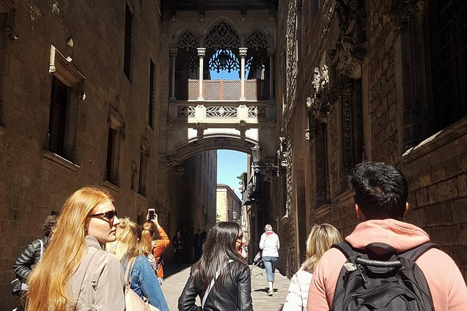 Barcelona Old Town Night Small Group Tour with Tapas & Flamenco - Who Should Book This Tour (and Who Should Skip It)