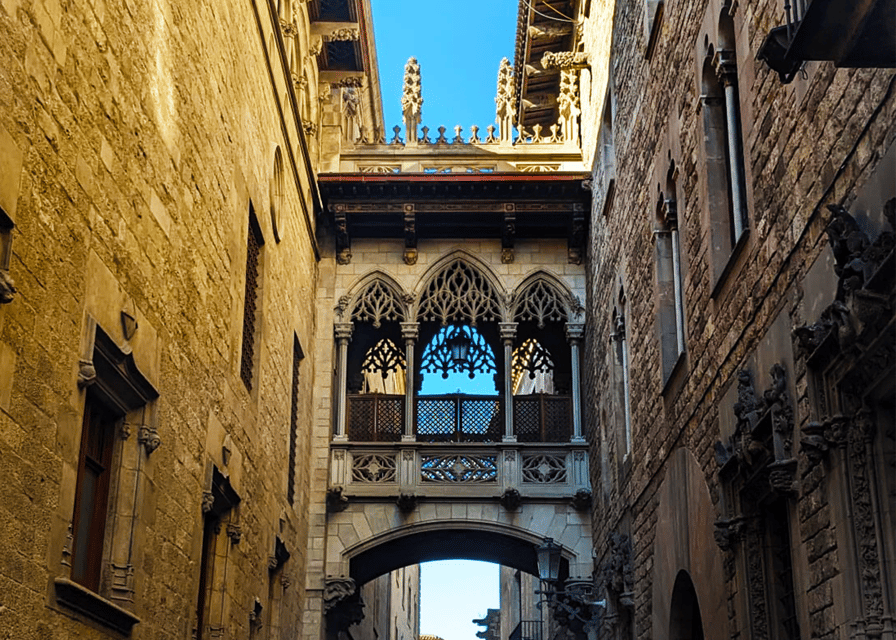 Barcelona: Old Town Private Walking Tour of Past and Present - Walking Barcelona’s Past and Present in 2.5 to 3 Hours