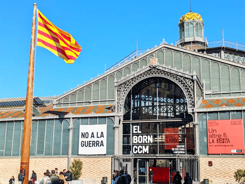 Barcelona: Old Town Private Walking Tour of Past and Present - Santa Maria del Mar: When Timing Gives You a Free Interior Moment