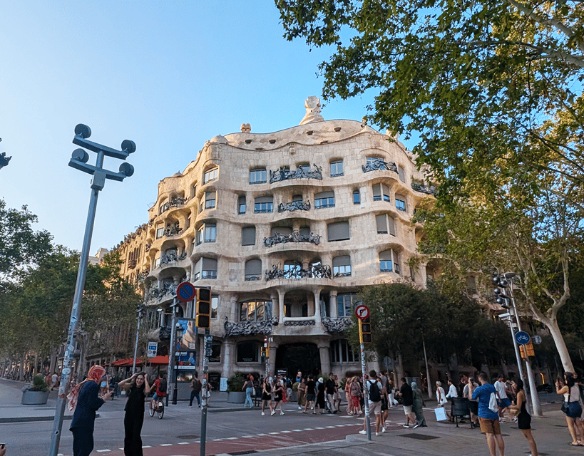 Barcelona: Old Town Private Walking Tour of Past and Present - Squares That Define Power: Plaça del Rei and Plaça Sant Jaume