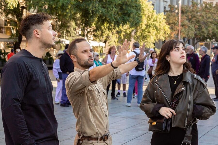 Barcelona Old Town Private Walking Tour with Local Historian - Plaça Sant Jaume and the Gothic Quarter maze: politics, people, and power