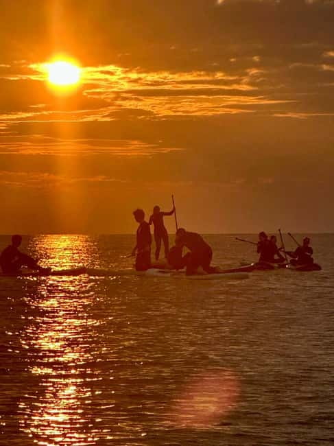 Barcelona: Paddleboarding at Sunrise. Includes: instructor, photos, equipment - Your 90-Minute Paddleboarding Ride: Relaxing, Safe, and Photo-Friendly