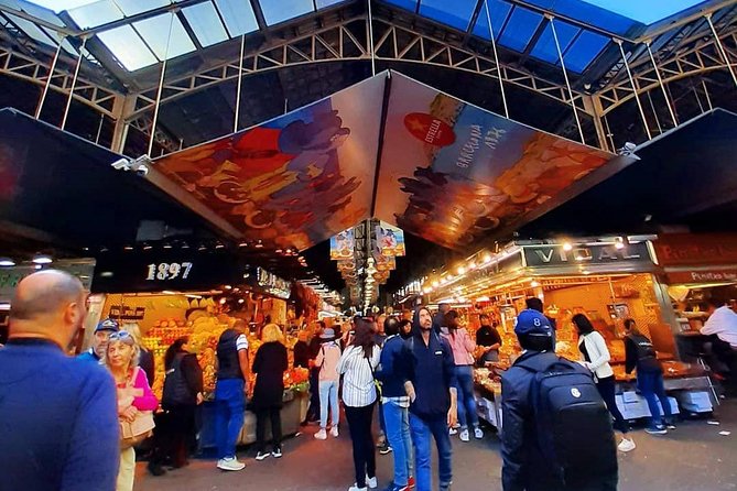 Barcelona : Paella Cooking Experience + Boqueria Market Exclusive Tour - Mercat de la Boqueria: Your Seafood Shopping Checklist