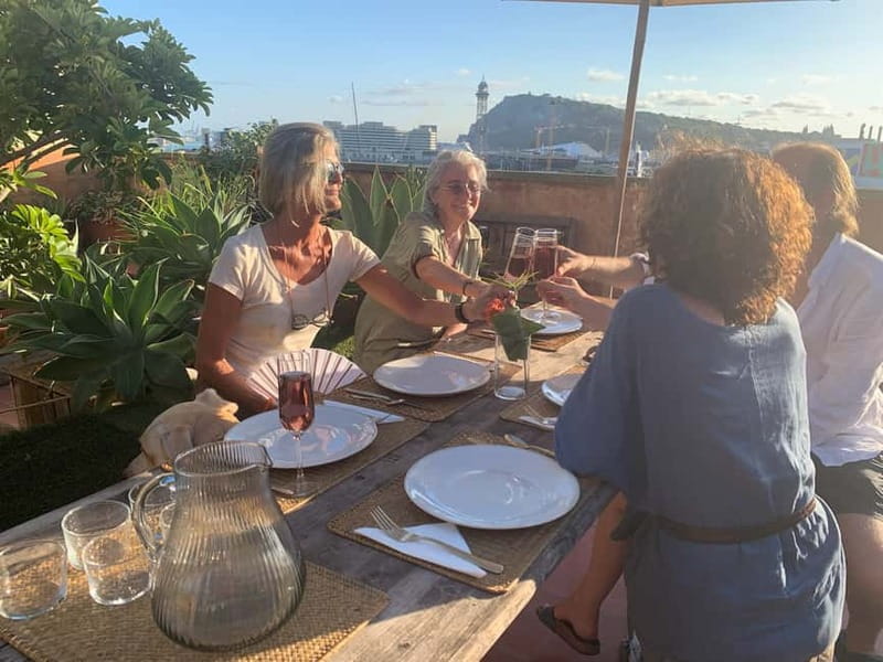 Barcelona: Paella Seafood Master Cooking Class with Sangria - The sangria moment: drinks are included for a reason