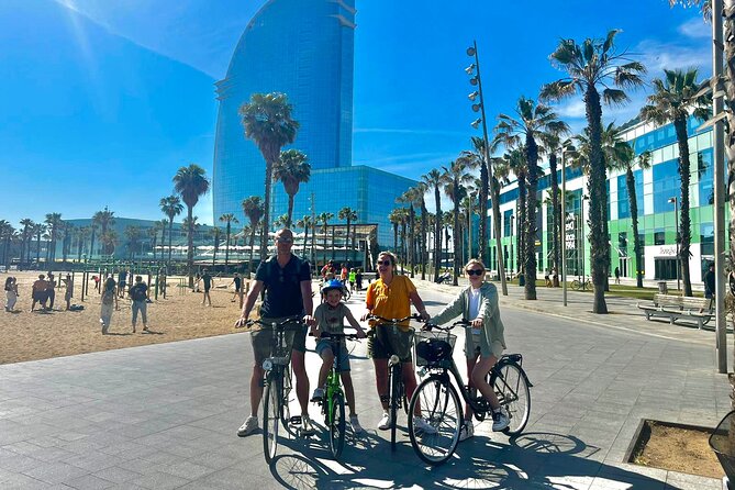 Barcelona Panoramic Escooter or E-Bike Tour - Quick Orientation Loop: Beach, Port, and Gaudí in 1 to 2 Hours