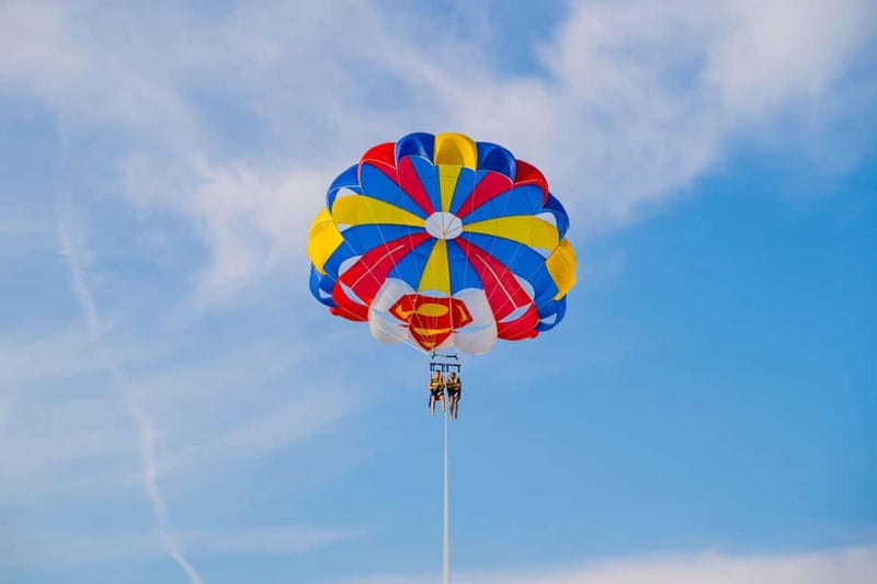 Barcelona: Parasailing magic flight and views above the sea - Key things I’d clock before you book