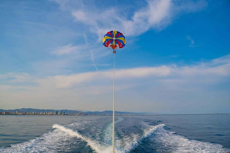 Barcelona: Parasailing magic flight and views above the sea - The 1-Hour Experience, With a 15-Minute Flight Window