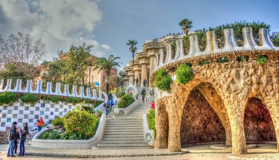 Barcelona: Park Güell Guided Tour - Gaudí salamander: the symbol that ties the visit together