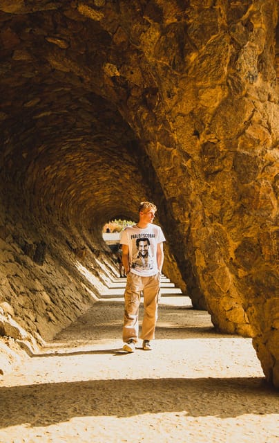 Barcelona: Park Güell Private Photography Experience - Posing Help That Feels Natural, Not Awkward