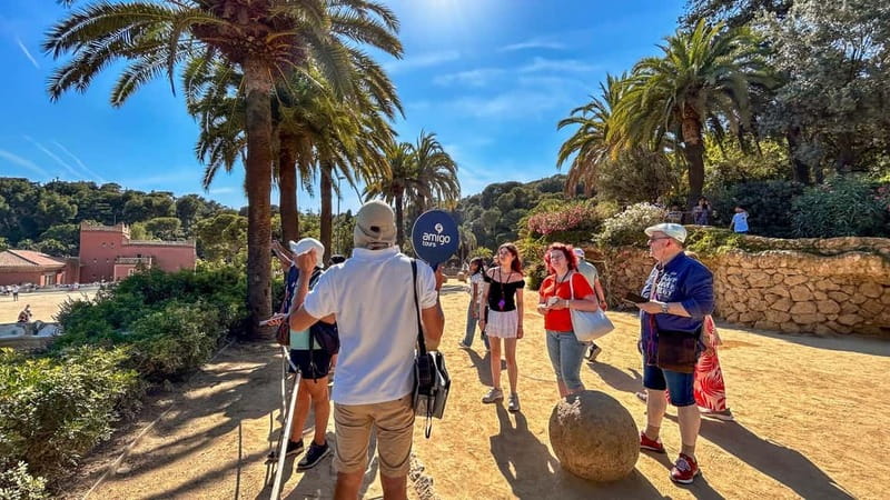 Barcelona: Park Güell Small Group Tour + Skip the Line - Your guided route: from El Drac to the Sala Hipòstila