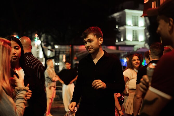 Barcelona Party Tour | 4h Experience | Club Entry - Metro Ticket to the Club, the After-Dark Navigation Upgrade
