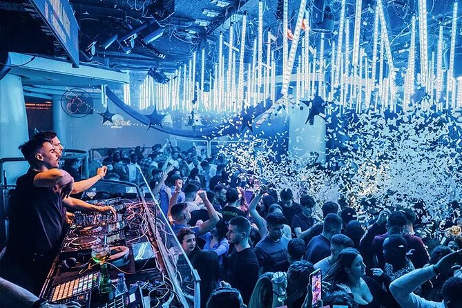 Barcelona Party Tour | 4h Experience | Club Entry - How the Tour’s Group Size Changes Your Night Feel