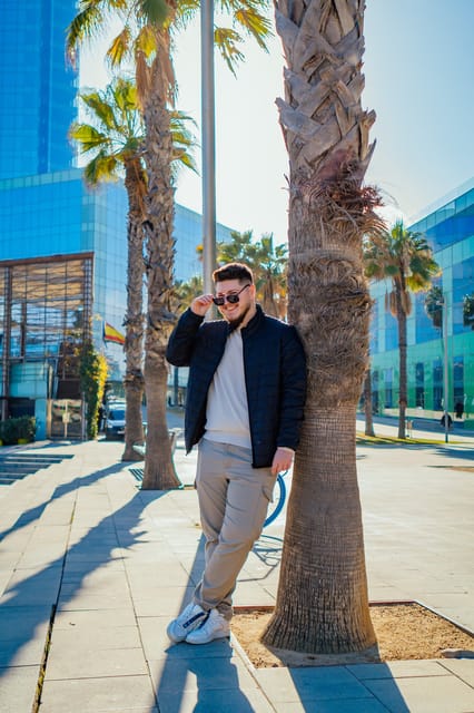 Barcelona Photo Experience: famous landmarks or the beach! - Quick hits before you book