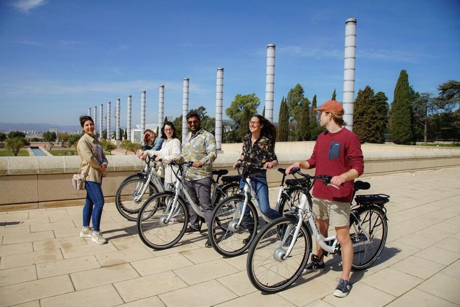 Barcelona Photo Highlights 4h Small Group eBike Tour - Price and value: what you get for about $117