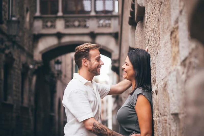 Barcelona: Photo Shoot Tour in El Gothico - El Gòtic Photo Spots: Why This Area Works So Well