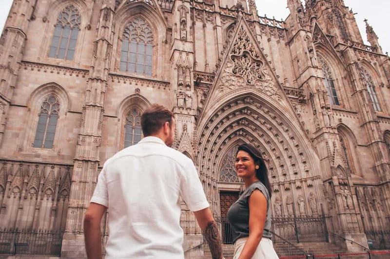 Barcelona: Photo Shoot Tour in El Gothico - Who This Is Best For (And Who Might Skip It)