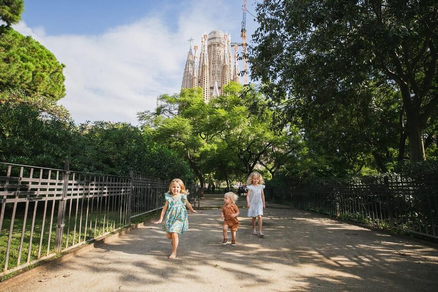 Barcelona: Photographic Madness at the Sagrada Familia - Key highlights you will care about